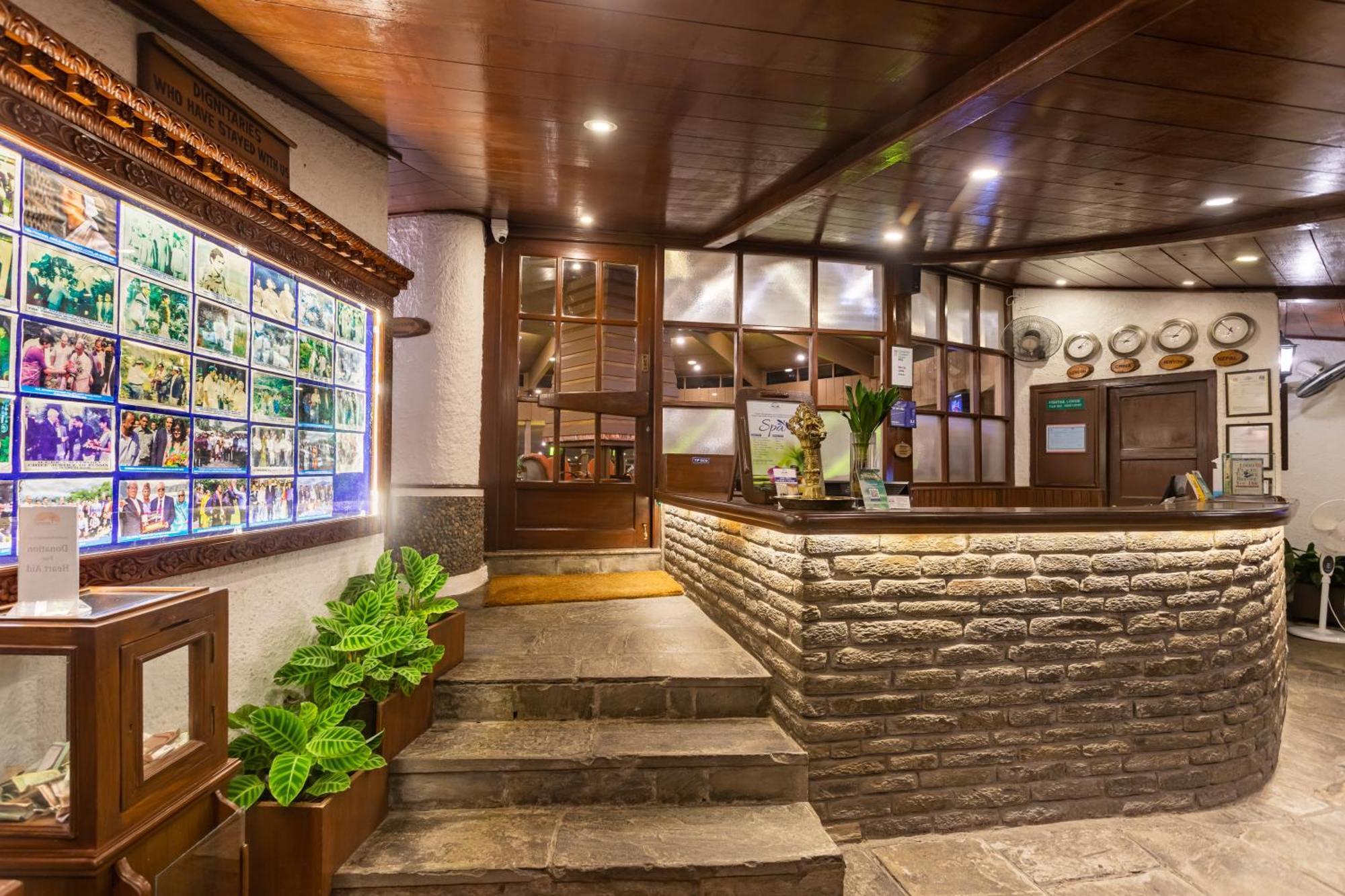 Fishtail alojamiento Pokhara Exterior foto